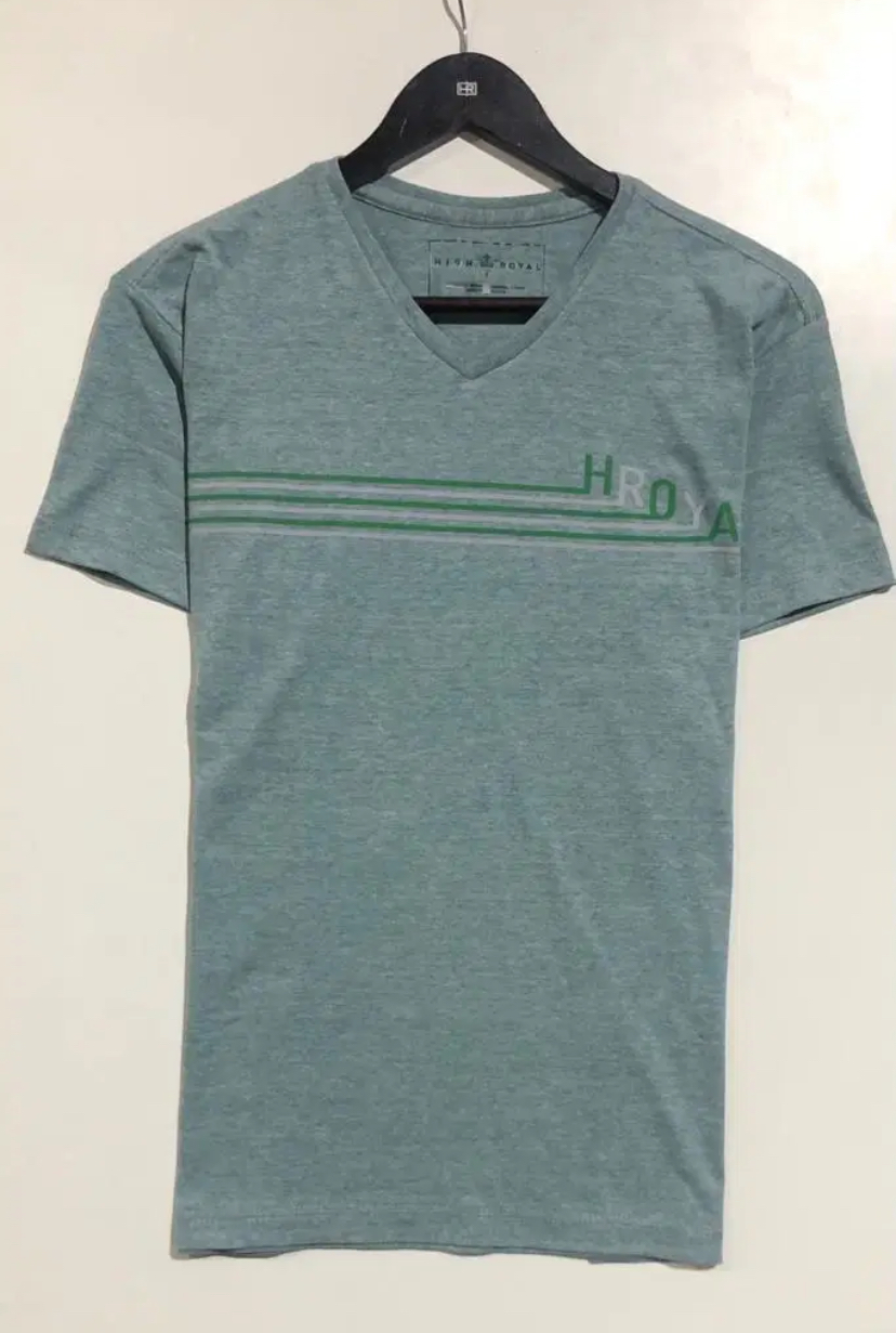 Remera Cuello V Jaspeada estampada