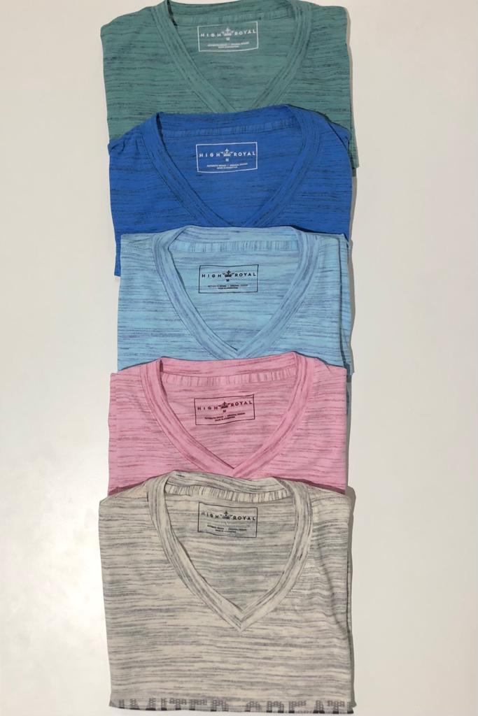 REMERA ESCOTE V ESTAMPADA