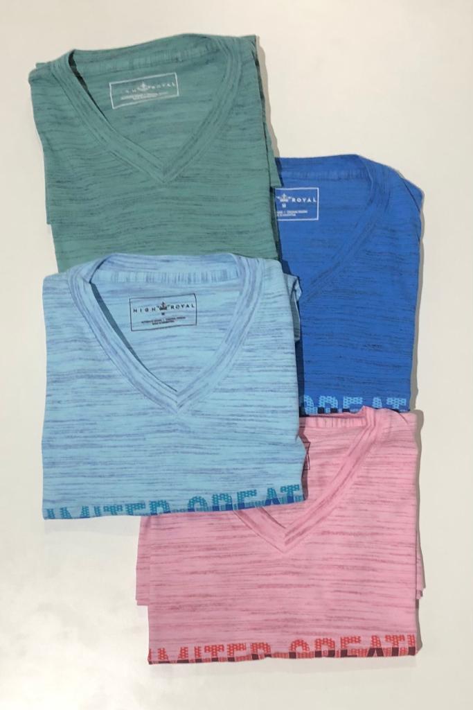 REMERA ESCOTE V ESTAMPADA