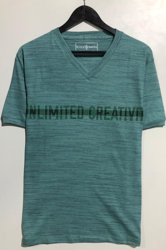 REMERA ESCOTE V ESTAMPADA