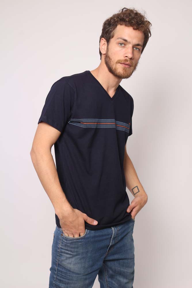 Remera Linea punto V