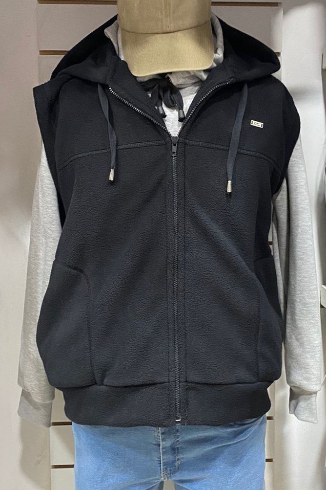 CHALECO POLAR CON CAPUCHA