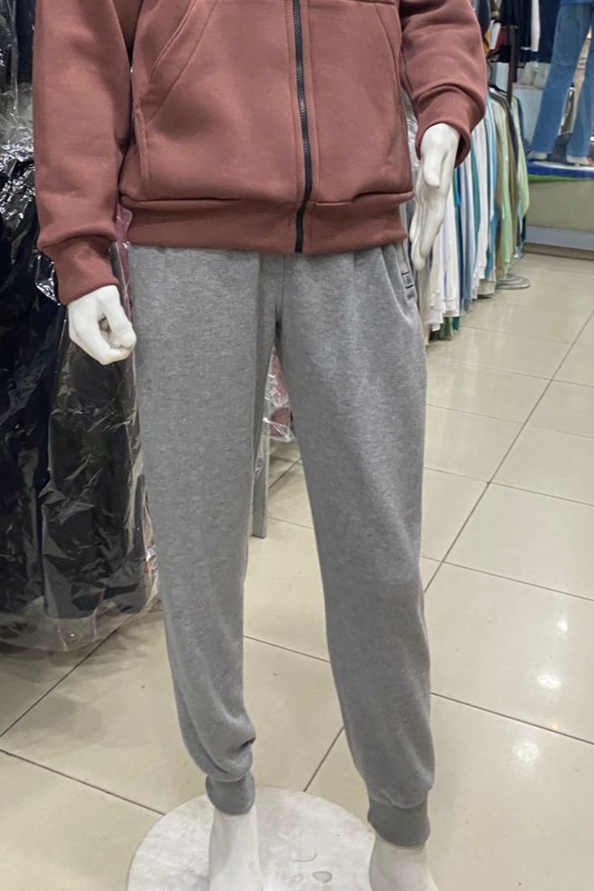 JOGGING RUSTICO CON PUÑO