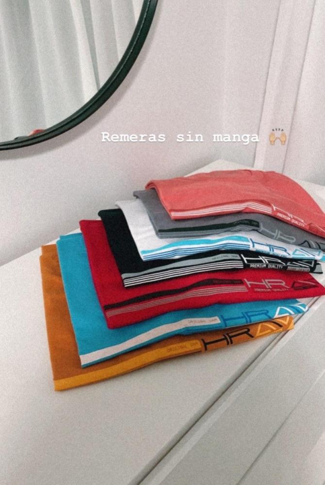 REMERA SIN MANGA HR